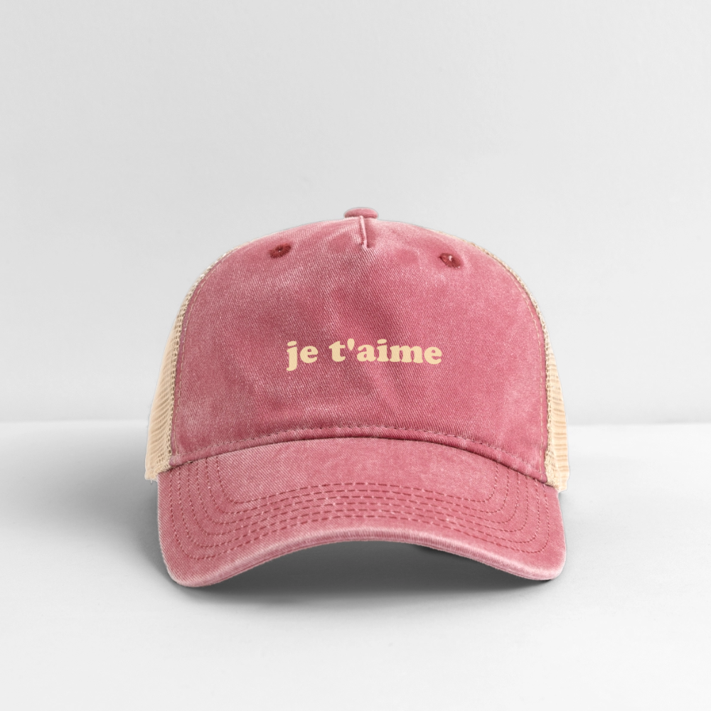 je t'aime Pigment Dyed Trucker Hat - washed red/beige