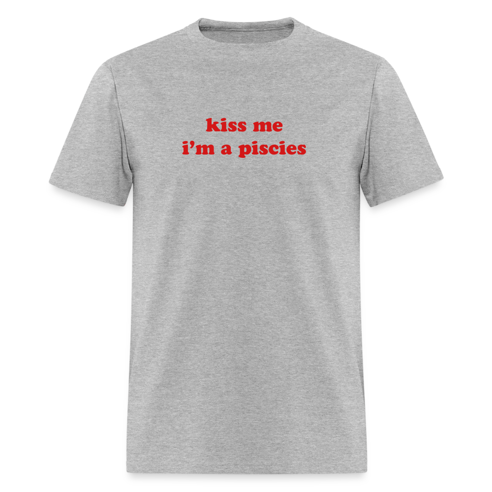 kiss me I’m a pisces Unisex Classic T-Shirt - heather gray