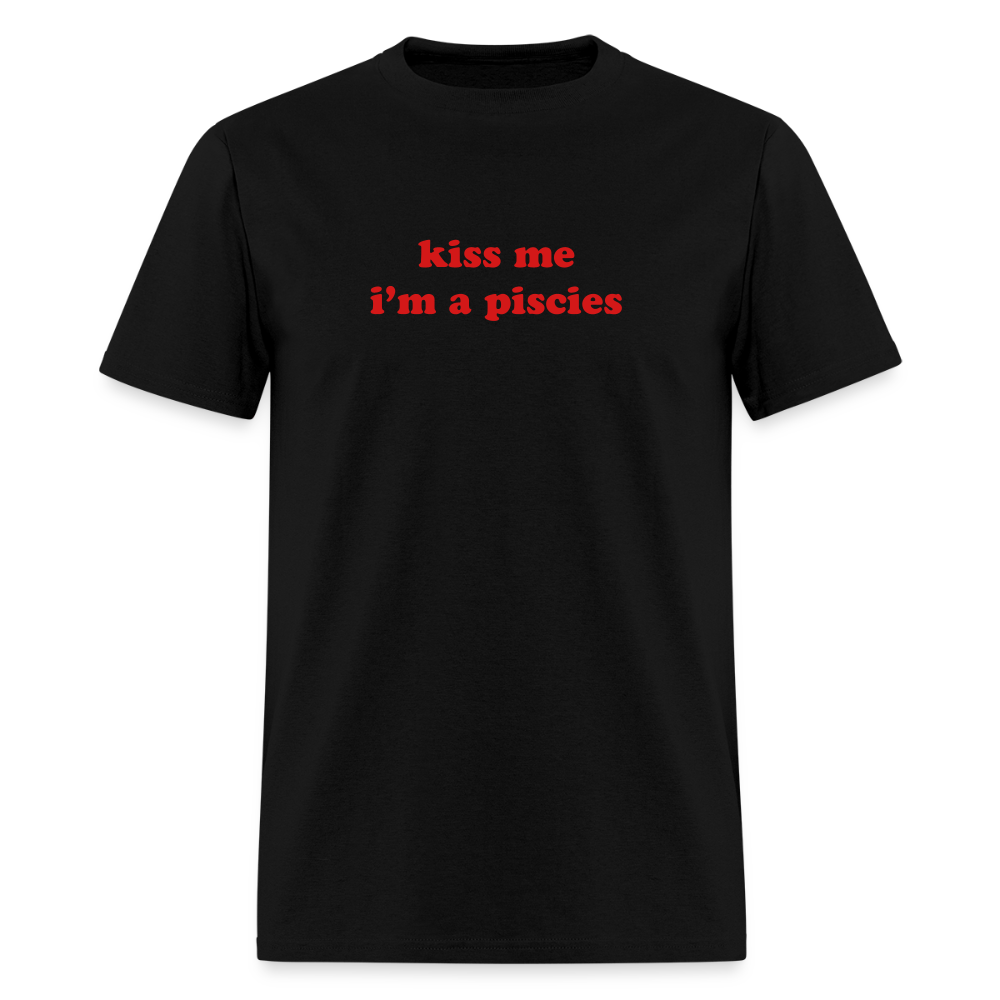 kiss me I’m a pisces Unisex Classic T-Shirt - black